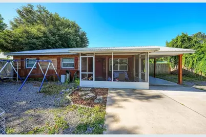 715 4th Street, Polk City, FL 33868 - Photo 2