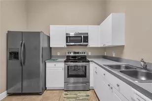 8810 Grand Palms Cir, Kissimmee, FL 34747 - Photo 22