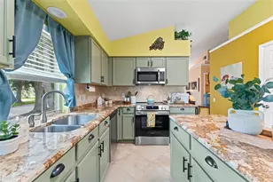1920 Burchstone Dr, Orlando, FL 32806 - Photo 8