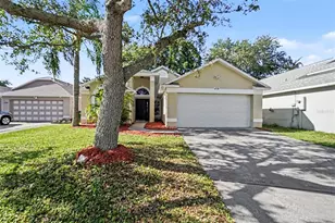 4715 Silver Heron Dr, Melbourne, FL 32934 - Photo 2