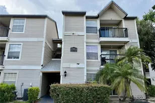 1964 Lake Atriums Cir, Orlando, FL 32839 - Photo 2