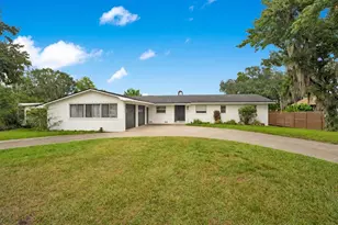 5725 Padgett Cir, Orlando, FL 32839 - Photo 2
