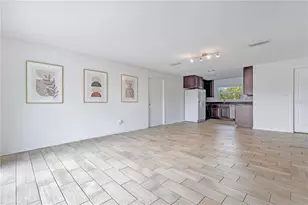 5725 Padgett Cir, Orlando, FL 32839 - Photo 14