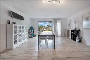 5725 Padgett Cir, Orlando, FL 32839 - Photo 4