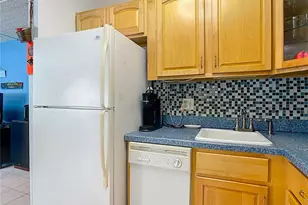 400 Oakridge Blvd, Daytona Beach, FL 32118 - Photo 8