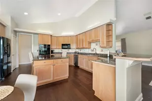 8612 Old Bridge Ln, Orlando, FL 32819 - Photo 10