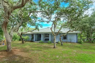 17249 Holly Ct, Umatilla, FL 32784 - Photo 1