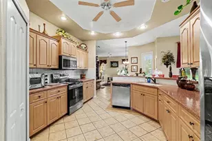 13387 Newcastle Ave, Spring Hill, FL 34609 - Photo 18