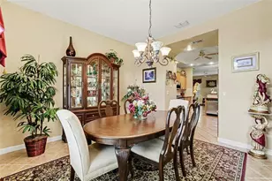 13387 Newcastle Ave, Spring Hill, FL 34609 - Photo 14
