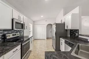 16918 Corner Hill Ct, Orlando, FL 32820 - Photo 8