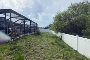 11865 Sunburst Marble Rd, Riverview, FL 33579 - Photo 4