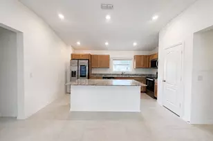 2717 Raindrop Run St, Clermont, FL 34714 - Photo 8