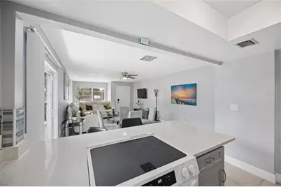 536 Hibiscus Way #7B, Orlando, FL 32807 - Photo 6