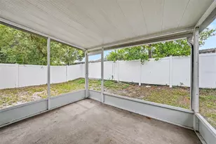 4803 Dunquin Pl, Tampa, FL 33610 - Photo 14