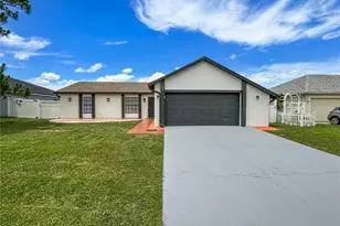 959 Derbyshire Dr, Kissimmee, FL 34758 - Photo 2