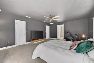701 Dennis Ave, Orlando, FL 32807 - Photo 12