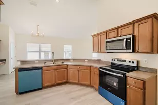 1126 Corvina Dr, Davenport, FL 33897 - Photo 8