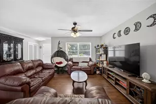 36435 Via Marcia, Fruitland Park, FL 34731 - Photo 4
