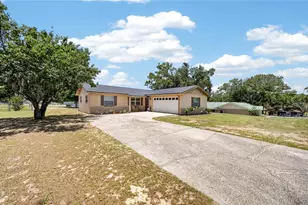 36435 Via Marcia, Fruitland Park, FL 34731 - Photo 2