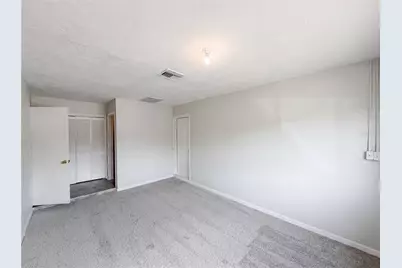 1431 Coburn Drive, Tarpon Springs, FL 34689 - Photo 18