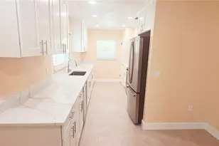 1954 Deerfield Dr, Lakeland, FL 33813 - Photo 2