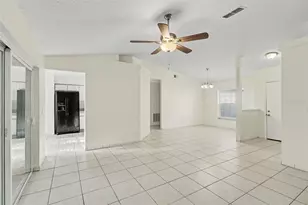 10717 Siena Dr, Clermont, FL 34711 - Photo 4