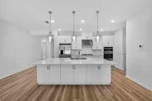 897 Ladyfish Trl, Saint Cloud, FL 34771 - Photo 2