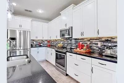 2520 Nouveau Way, Kissimmee, FL 34741 - Photo 16