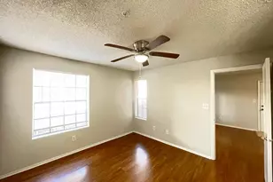 238 Afton Square, Altamonte Springs, FL 32714 - Photo 4