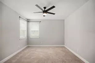 10713 Belle Maisons Dr, Orlando, FL 32832 - Photo 32