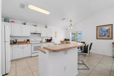 4811 Cumbrian Lakes Drive, Kissimmee, FL 34746 - Photo 8