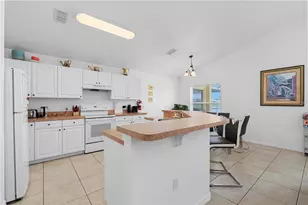 4811 Cumbrian Lakes Dr, Kissimmee, FL 34746 - Photo 8