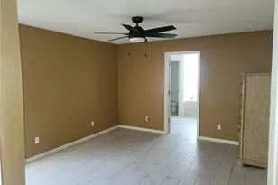 1142 Bluegrass Dr, Groveland, FL 34736 - Photo 8