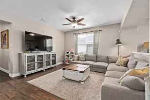 2438 Wild Tamarind Blvd, Orlando, FL 32828 - Photo 8