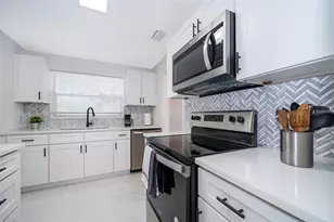 5815 Wolf Rd, Orlando, FL 32808 - Photo 12