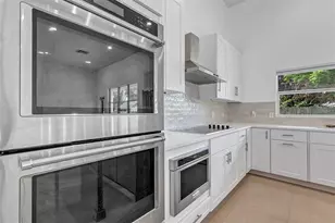 7906 Napoleon St, Orlando, FL 32825 - Photo 12