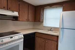 1240 Chelsea Ln, Holiday, FL 34691 - Photo 2