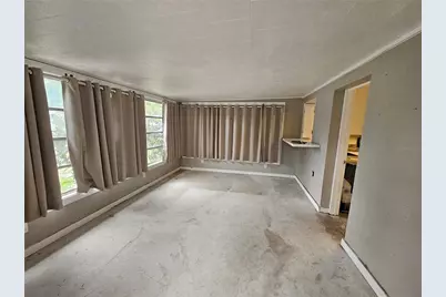 6344 Glencoe Avenue, Sarasota, FL 34231 - Photo 6