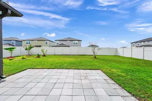 5433 Keaton Springs Dr, Lakeland, FL 33811 - Photo 4