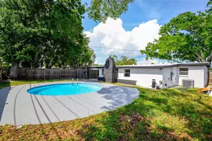 9596 Groveland St, Seminole, FL 33772 - Photo 6