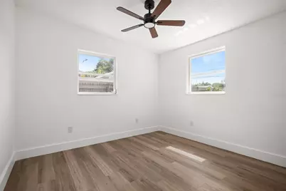9596 Groveland Street, Seminole, FL 33772 - Photo 12