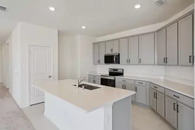 338 Ridgemark Avenue, Groveland, FL 34736 - Photo 10