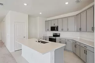 338 Ridgemark Ave, Groveland, FL 34736 - Photo 10