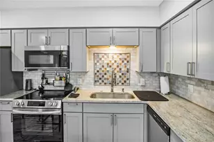 416 73rd Ave N, Saint Petersburg, FL 33702 - Photo 4