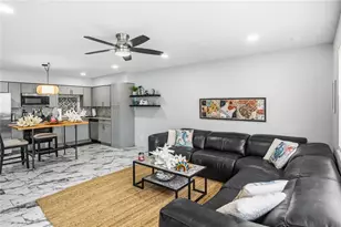 416 73rd Ave N, Saint Petersburg, FL 33702 - Photo 2