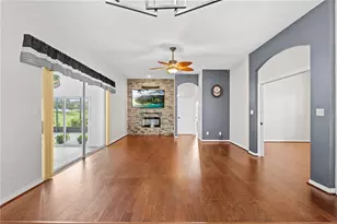 25501 Maurepas Ln, Leesburg, FL 34748 - Photo 22