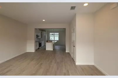 1346 Mount Royal Drive, Saint Cloud, FL 34771 - Photo 6