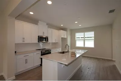 1346 Mount Royal Drive, Saint Cloud, FL 34771 - Photo 4