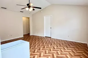1215 Creekbottom Cir, Orlando, FL 32825 - Photo 4
