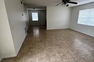 5693 Tulip Ave, Orlando, FL 32839 - Photo 8